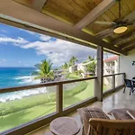 Luxurious 3 Bedroom / 2 Ba Direct Oceanfront Condo