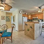 Cozy Kailua-Kona Condo With Lanai And Ocean View!