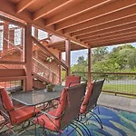 Cozy Kailua-Kona Escape Near Pristine Beaches