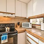 Oceanfront Kailua-Kona Townhome With Pool And Views!