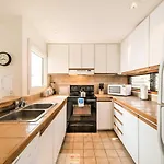 Oceanfront Kailua-Kona Townhome With Pool And Views!