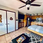 Da Kona West 305