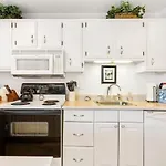 Kona Makai 6-203