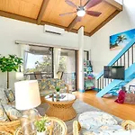 Downtown Kailua-Kona Condo With Pool And Views