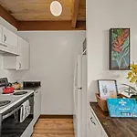 Newly Upgraded 1Br Unit Near Beach Max Of 5 Guests