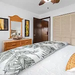 Kona Isle E23