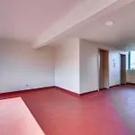 Kailua-Kona Condo With Balcony Walk To The Beach!