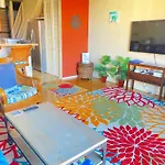 Oceanview 2 Bedroom - Walk To Downtown