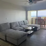 Beautiful Ocean View Downtown Getaway