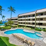 Beachfront 2-Bedroom Condo In Kailua-Kona