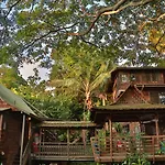 Hale Maluhia Country Inn