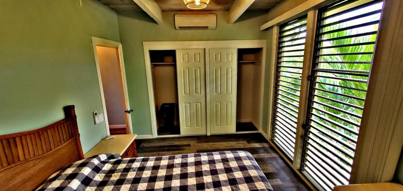 Ali'i Banyan Breeze Apartment