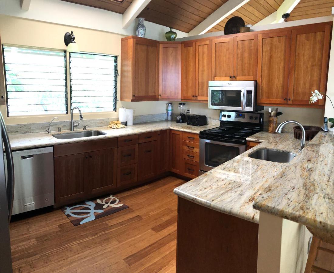 Ocean Breeze Kona Holiday home *