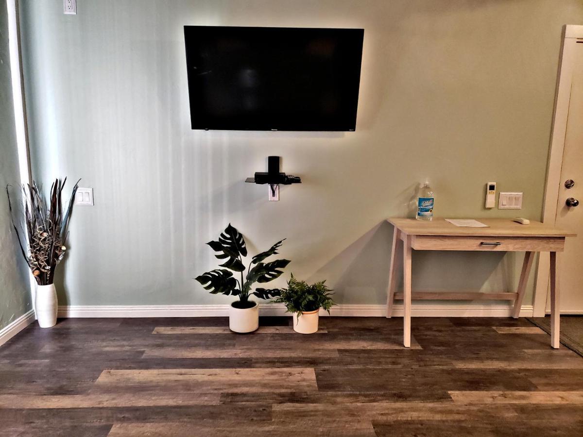 Ali'i Banyan Breeze Apartment *