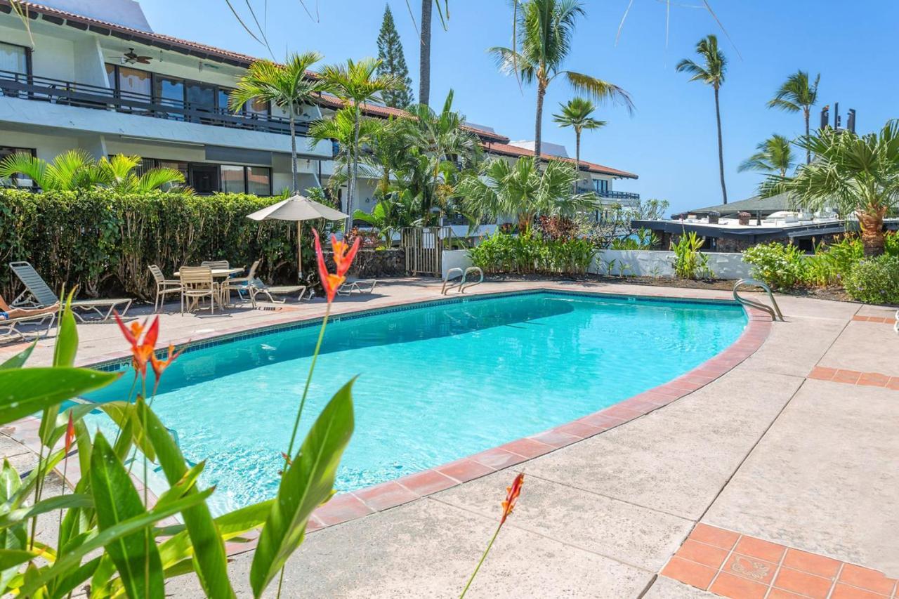 Casa De Emdecko #138 By Casago Kona - And Oceanfront Holiday home