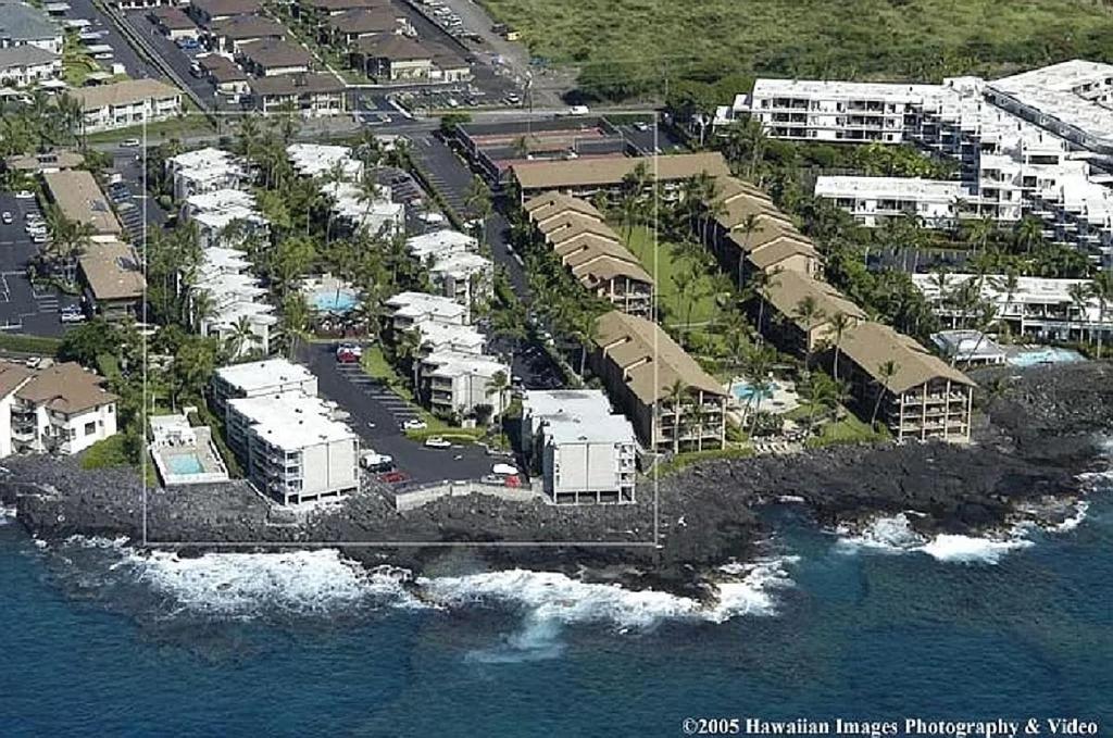 Enjoy The Sunset At Ocean Front 1br - Pool On Site! * Kailua-Kona