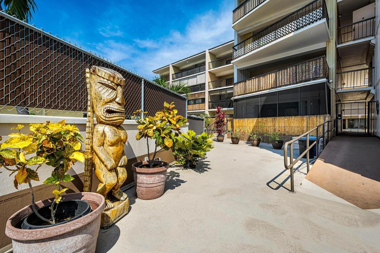Kona Plaza#402 Holiday home