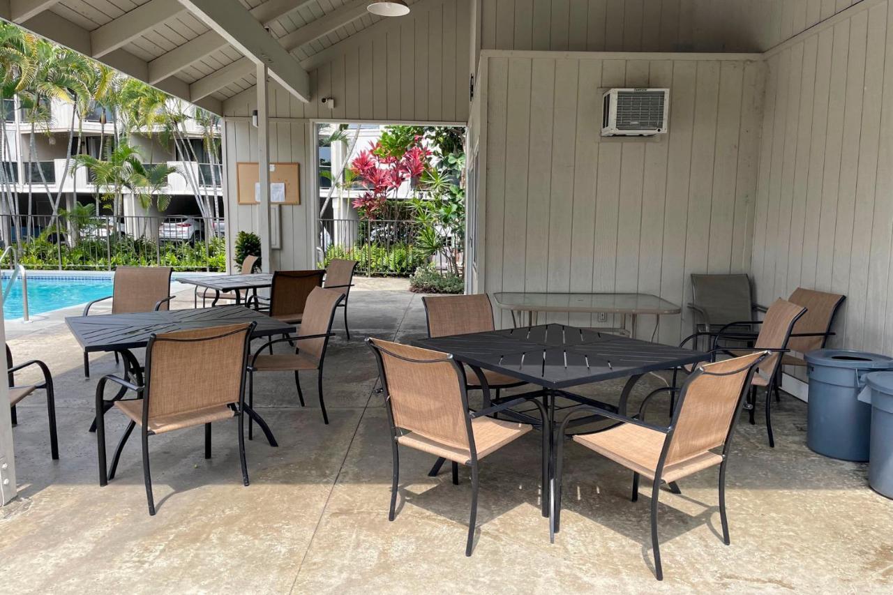 Apartment With Lanai, Walk To And Pier! Kailua-Kona