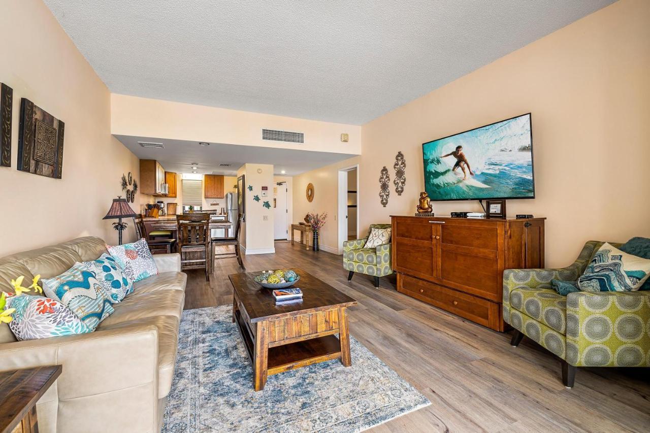 Royal Seacliff #406 *