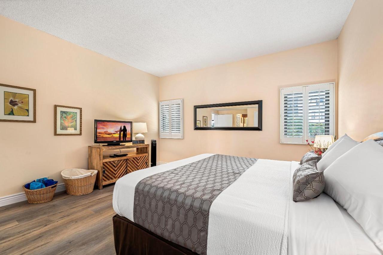 Royal Seacliff #406 Holiday home *