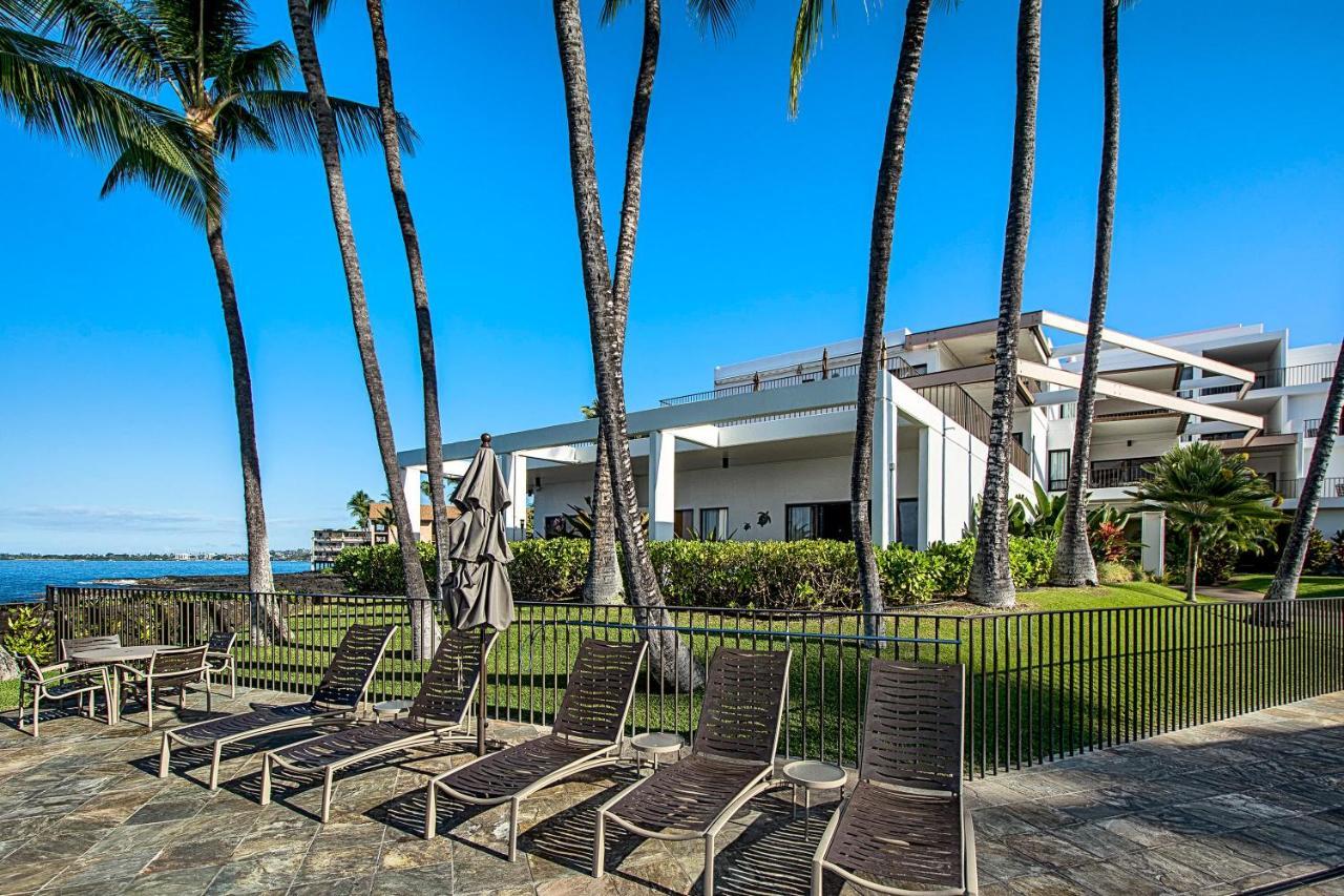 Royal Seacliff #406 *