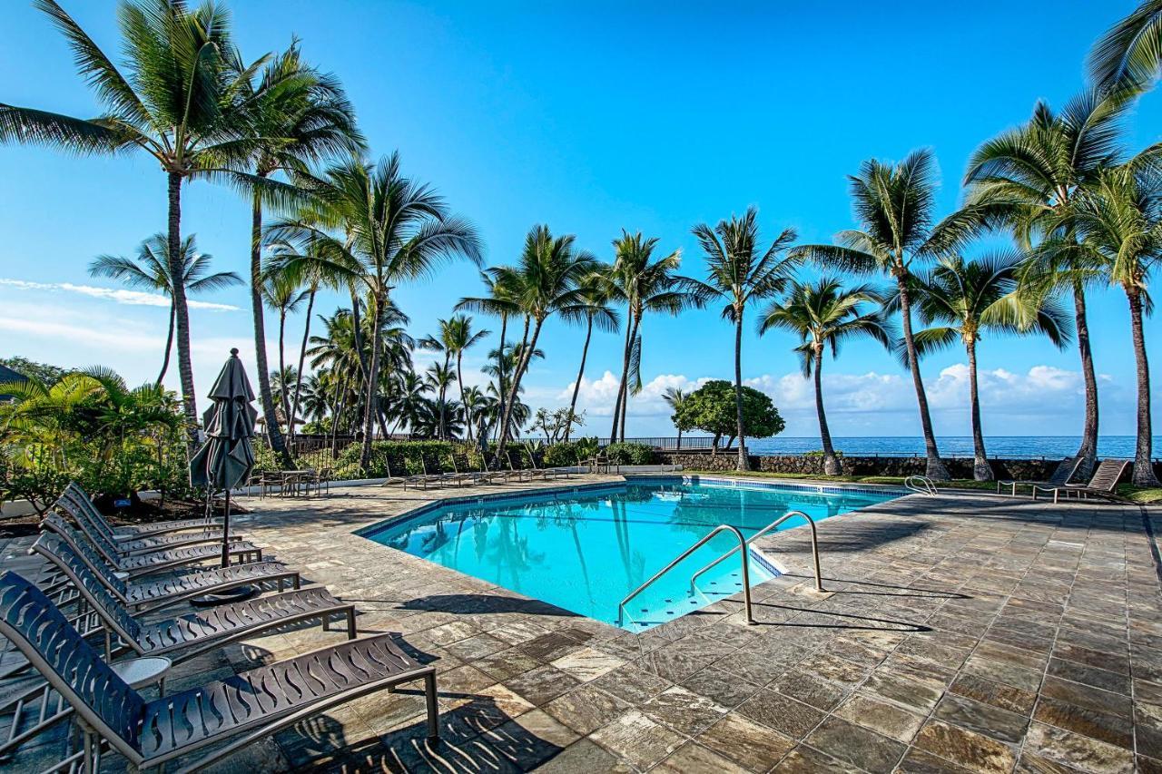 Royal Seacliff #406