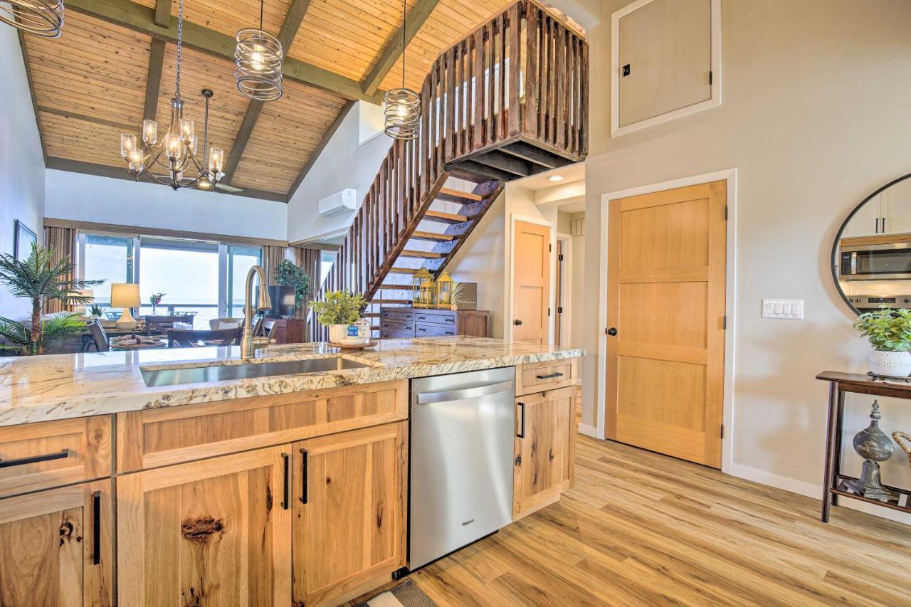 Airy Oceanfront Gem With Community Pool Apartment