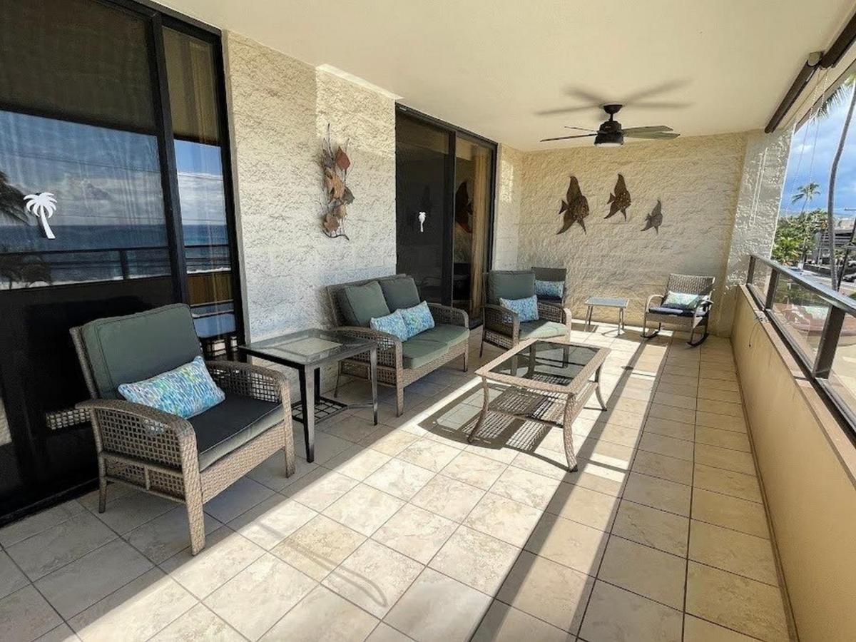 Holualoa Bay 207 By Casago Kona - Huge Wraparound Deck To Enjoy Holiday home