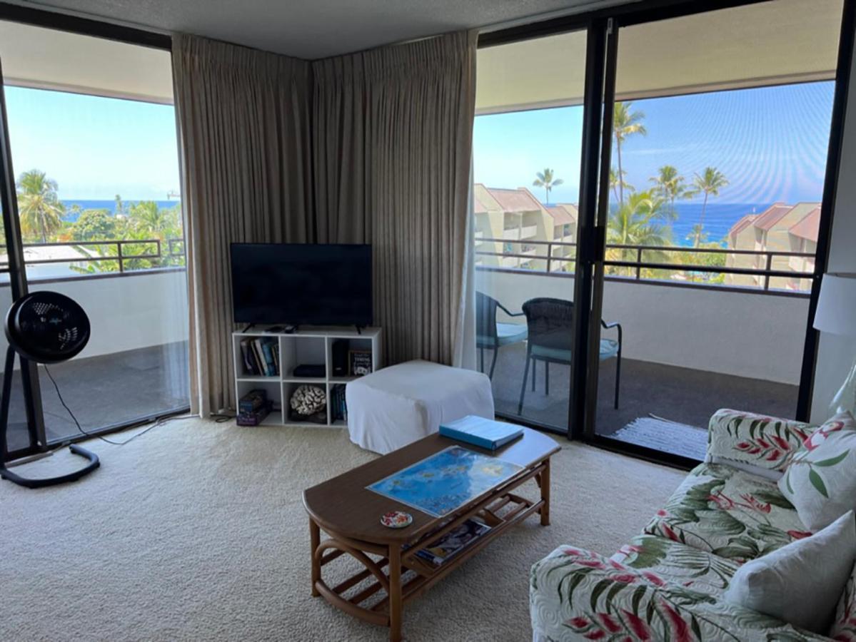 Kona Magic Ali'i - Floor Views, Pool, Beach, Sunsets