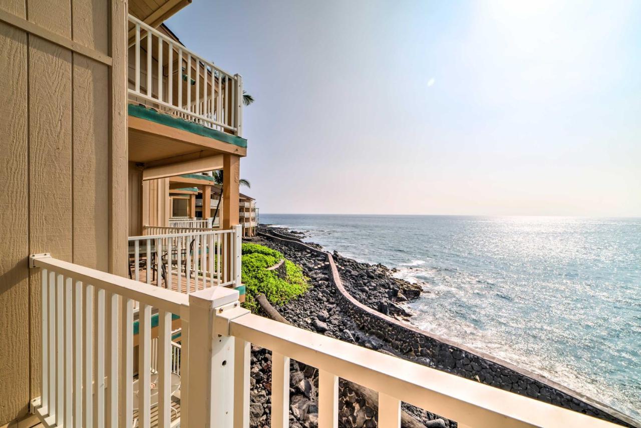 Holiday home Oceanfront Townhome With Pool And Views! Kailua-Kona