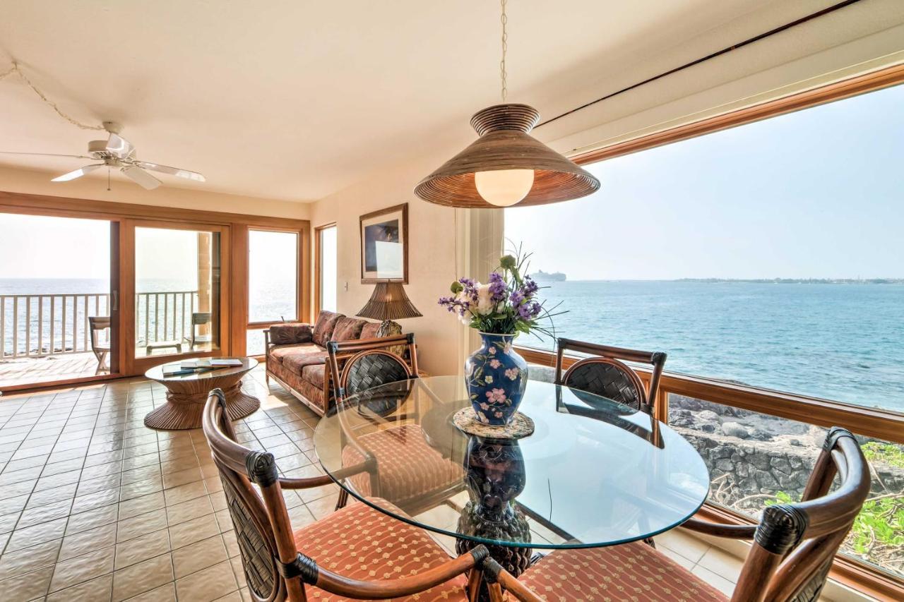 Holiday home Oceanfront Townhome With Pool And Views! Kailua-Kona