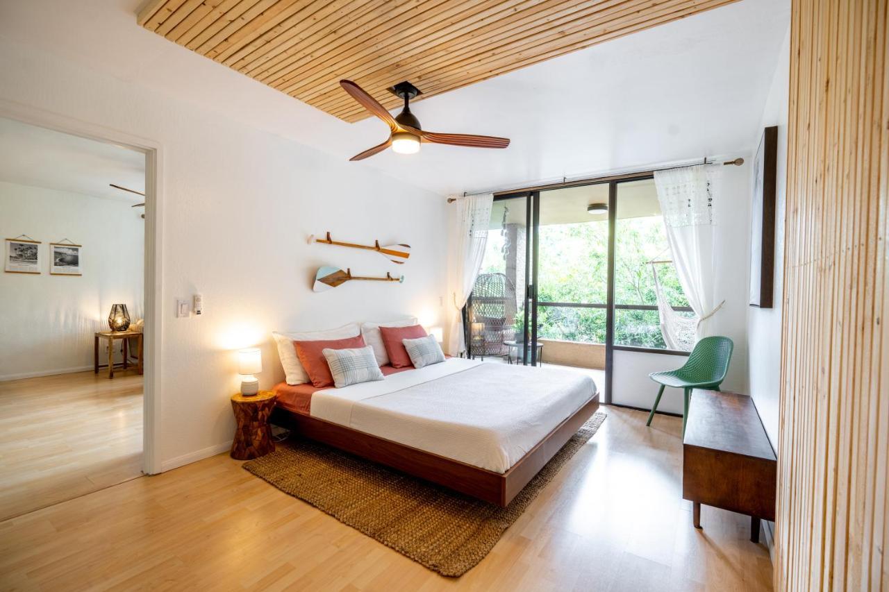 Sohana Lifestyle I Leeven's I Kona * Kailua-Kona