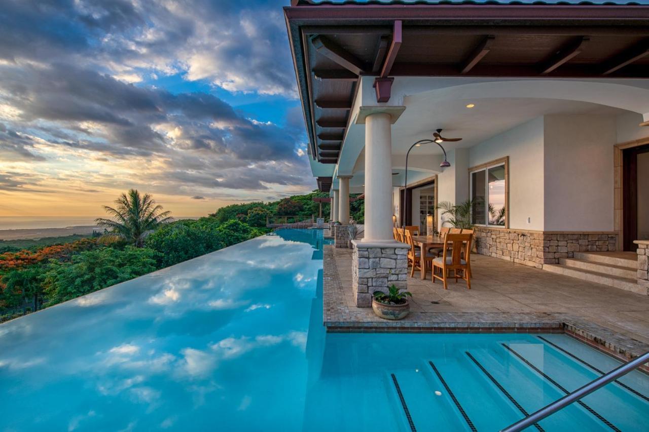Villa Luxury Kona Mansion - Infinity Pool & Epic Views