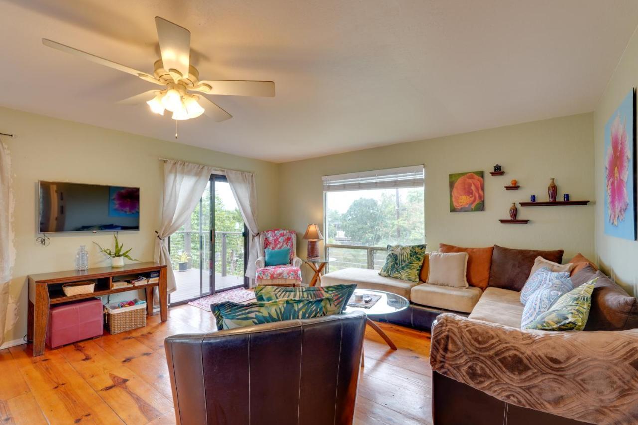 Holiday home Breezy With Lanai And Ocean View! Kailua-Kona