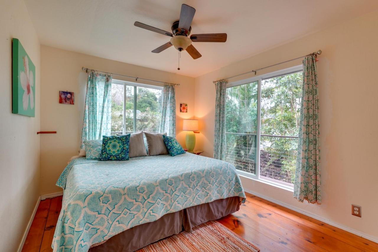 Holiday home Breezy With Lanai And Ocean View! Kailua-Kona