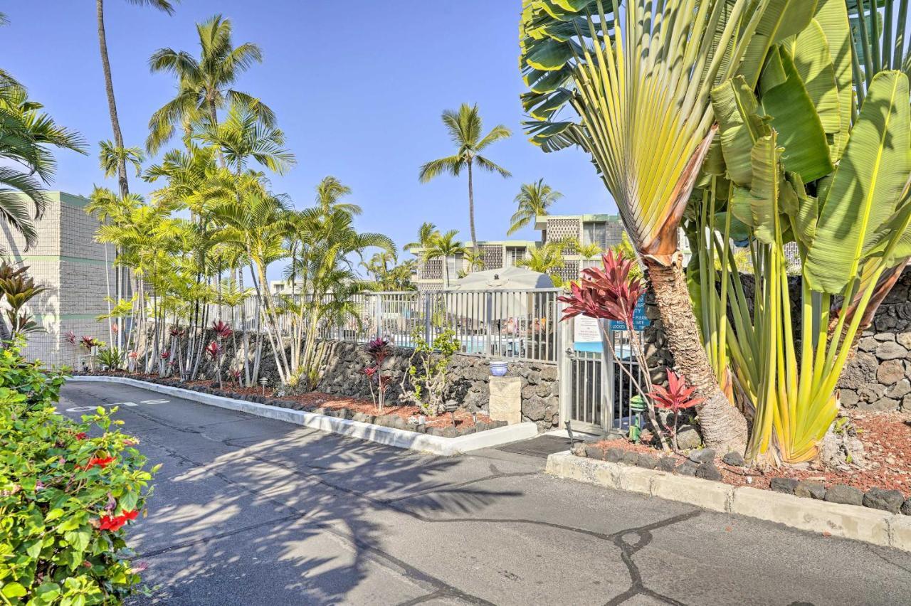 Vacation With Pool Access! Apartment