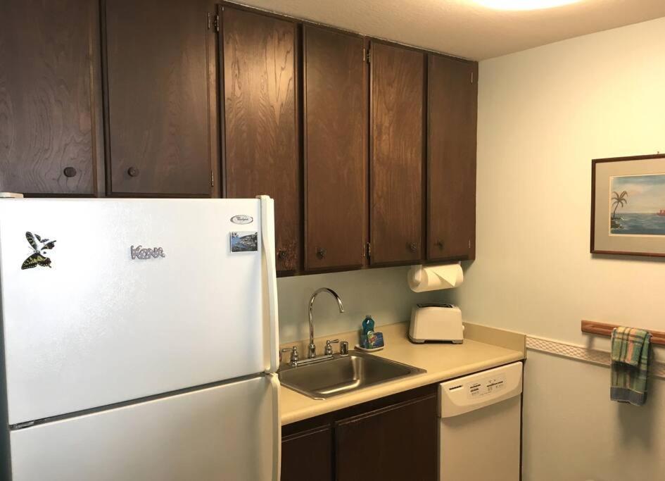 Beautiful Oceanfront Welcomes At Hale Kona Kai 203 By Casago Kona * Kailua-Kona