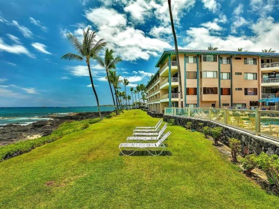 Great Value! & Ocean View Condo! - Kona Reef B-21 At Park & Next To Road Kailua-Kona