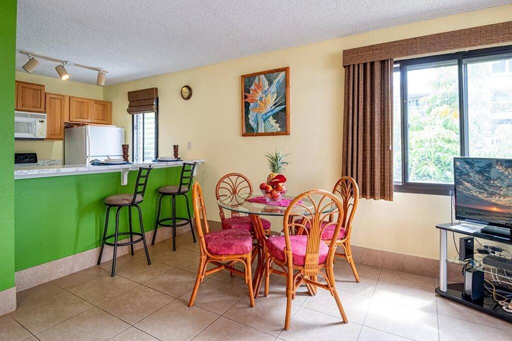 Apartment Great Value! & Ocean View Condo! - Kona Reef B-21 At Park & Next To Road *