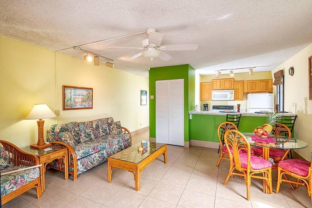 Great Value! & Ocean View Condo! - Kona Reef B-21 At Park & Next To Road Apartment *