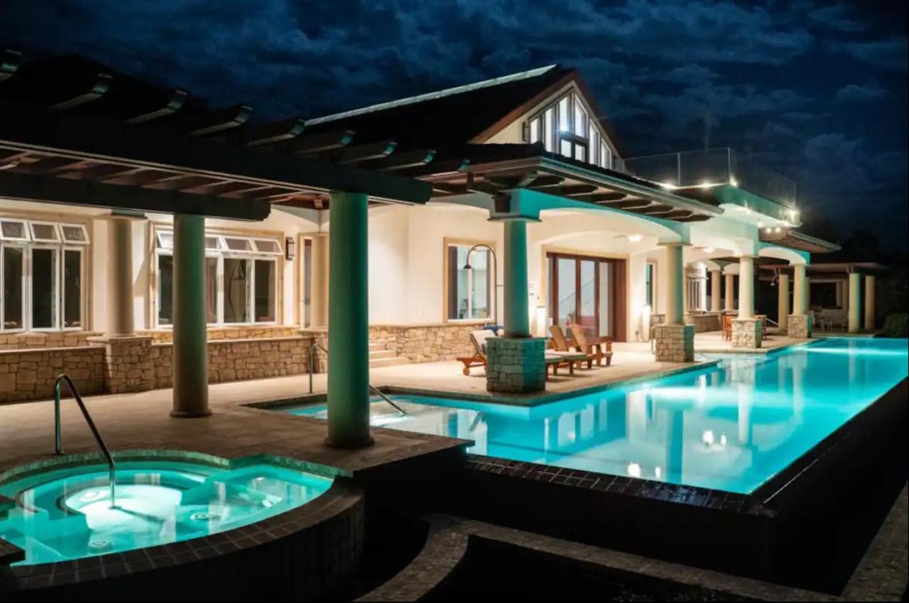 Luxury Kona Mansion - Infinity Pool & Epic Views *
