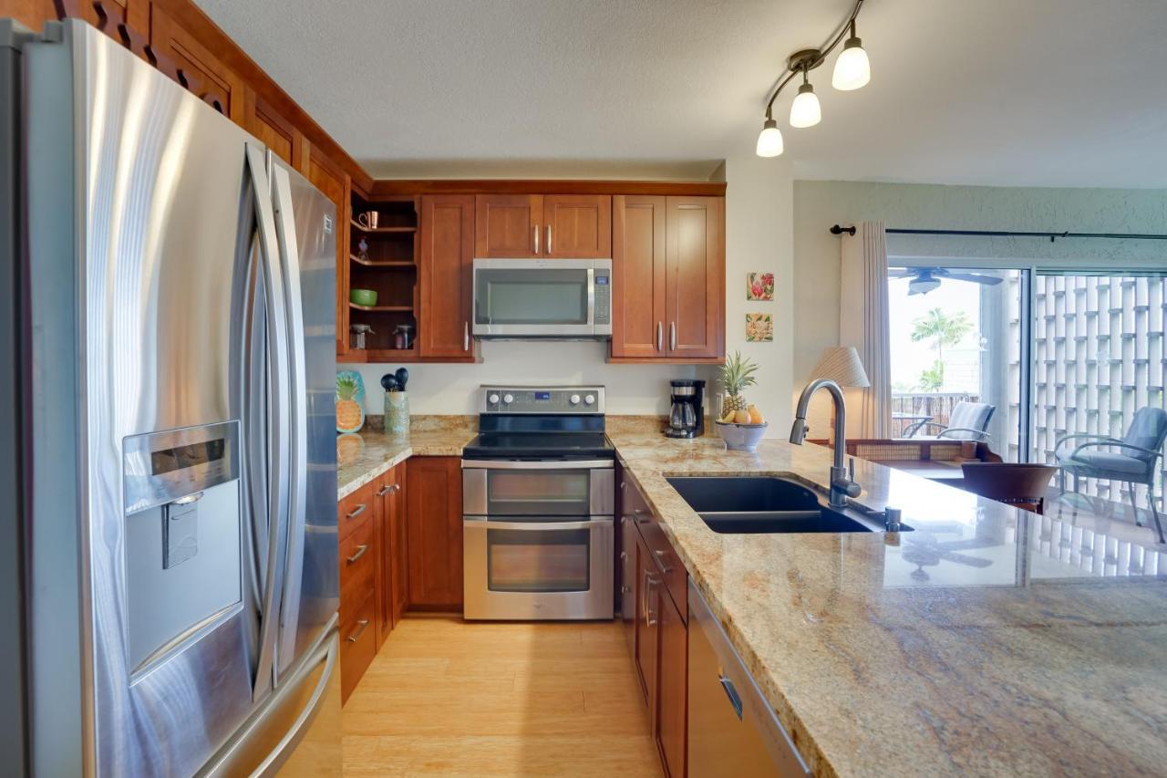 With Ocean Views Walk To Beach!