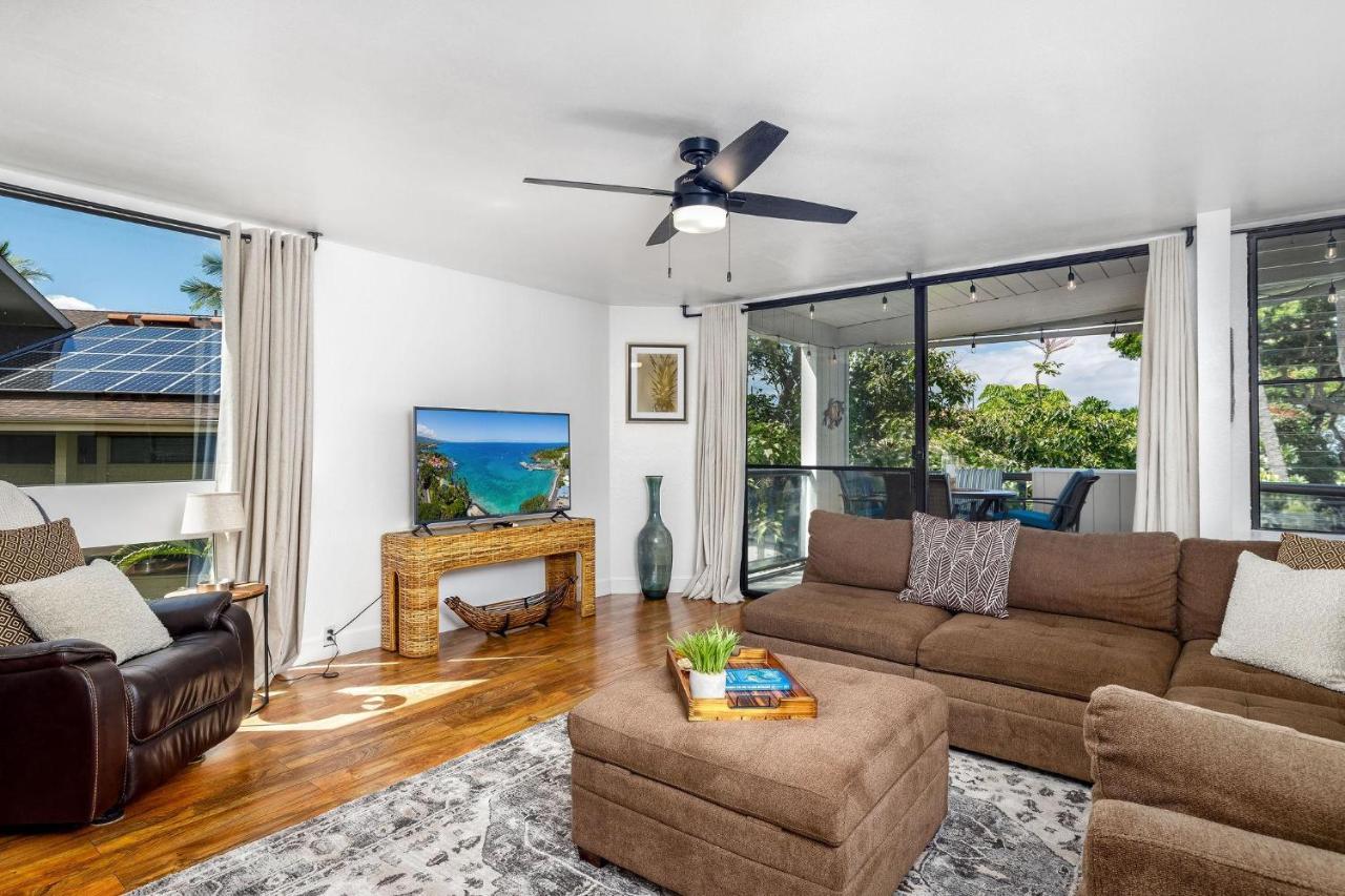 Bay 4-206 Corner Oceanview Downtown Unit Holiday home Kailua-Kona