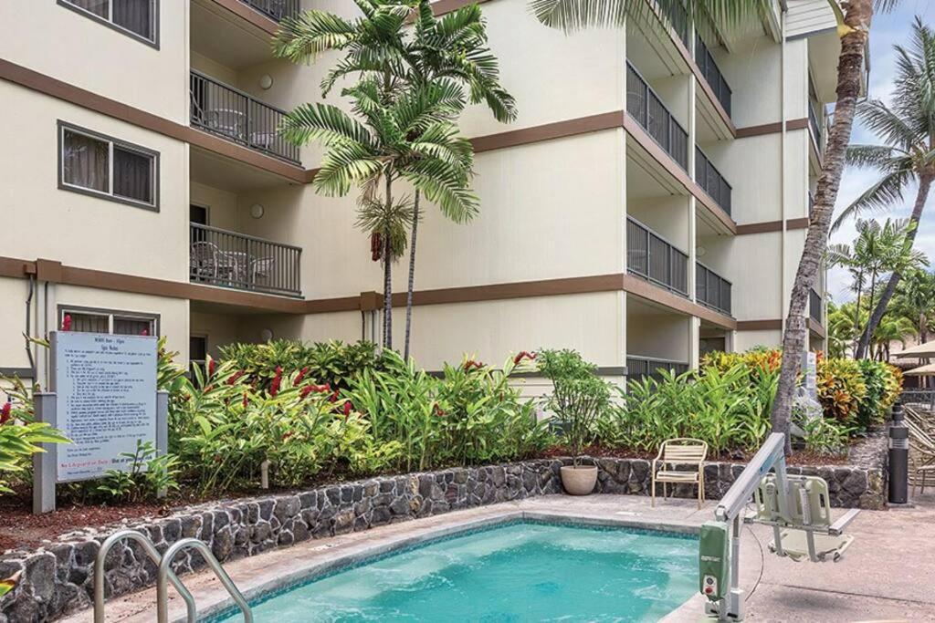 Apartment Beautiful 1 Bedroom @ Kona! *