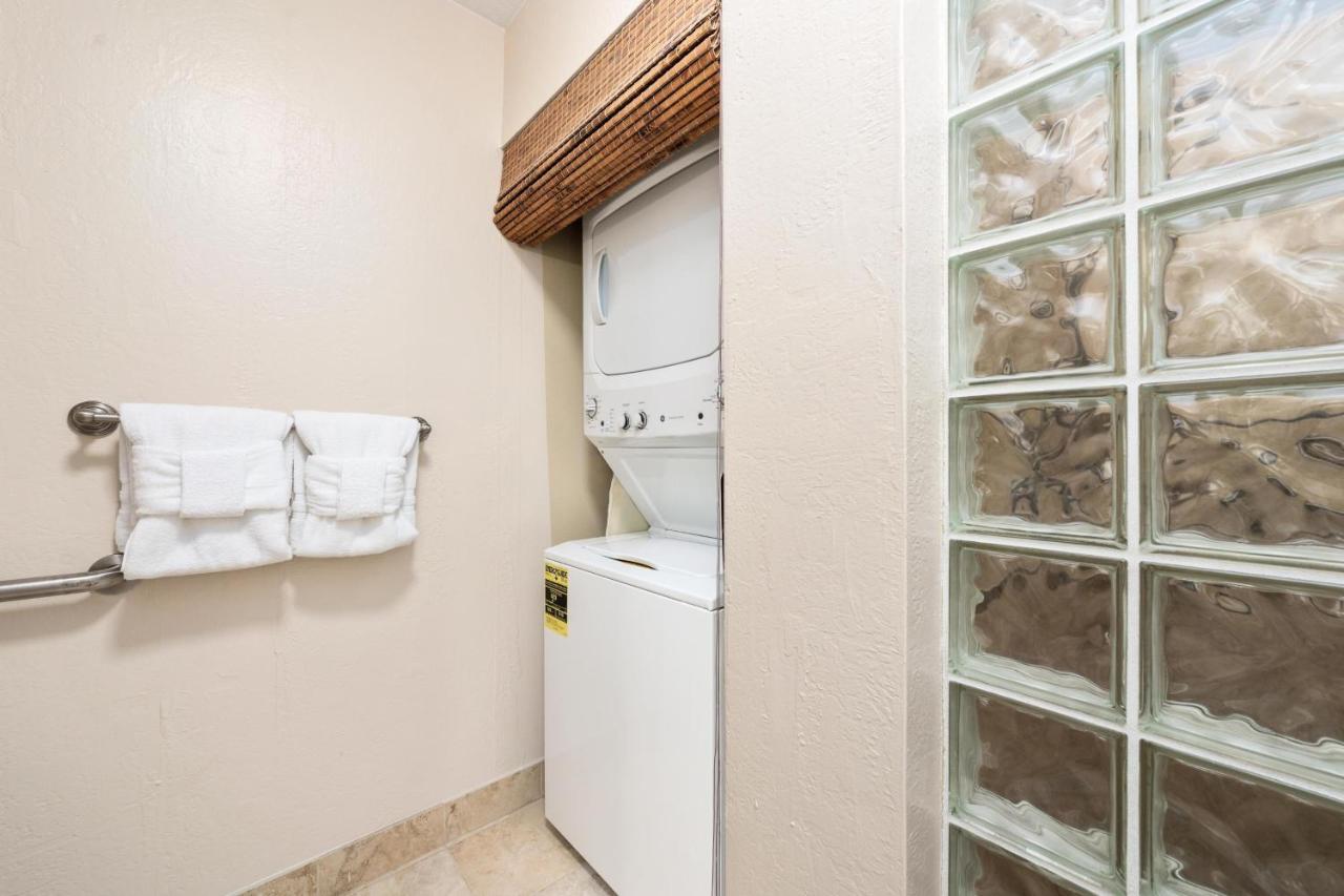 Big Island Keauhou Surf & Racquet 1204 Apartment