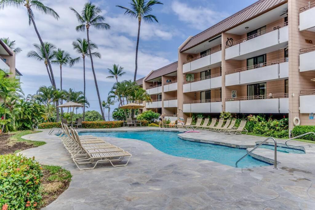 White Sands #322-top Floor Views Kailua-Kona