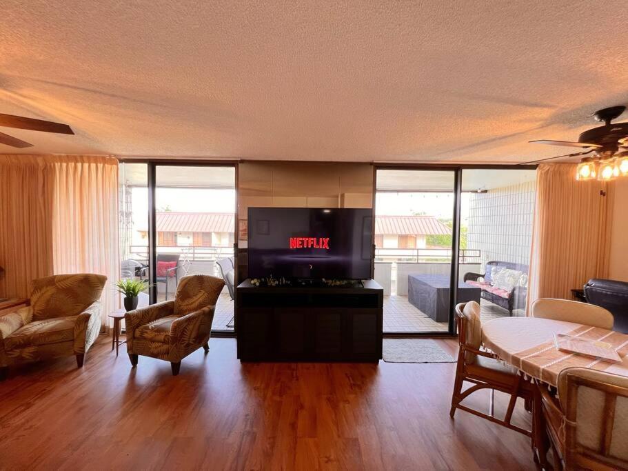 White Sands #322-top Floor Views Apartment Kailua-Kona