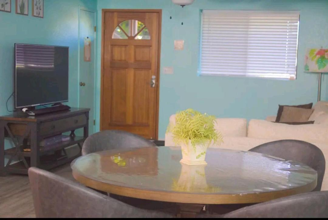 Komohana Hale Llc Holiday home *