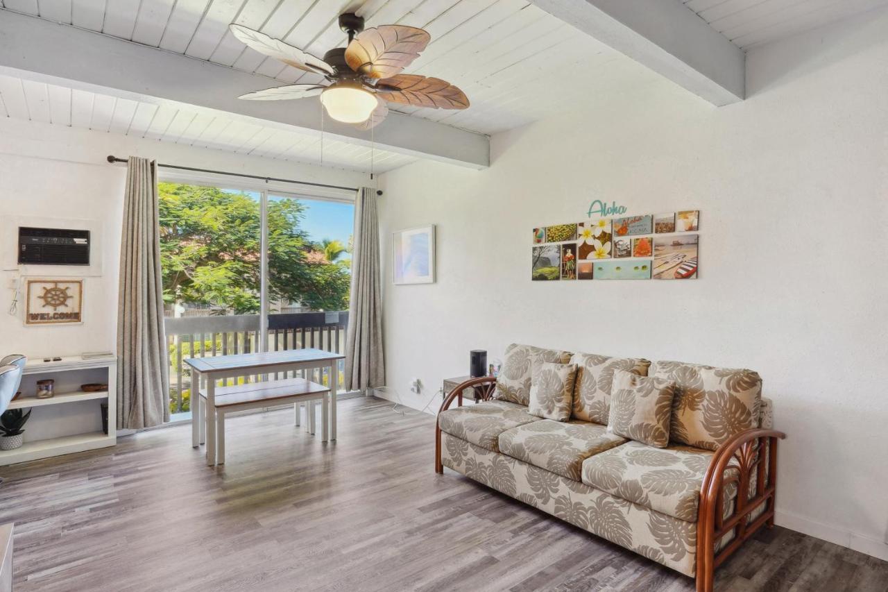 Airy Less Than 1 Mi To And Town Apartment