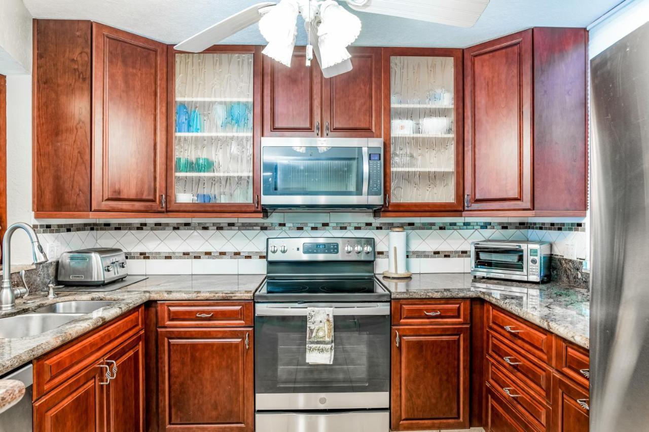 Apartment Paradise Found At White Sands Village 105 Kailua-Kona